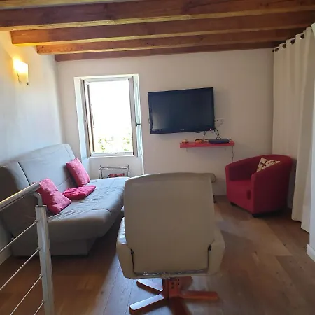 Casa Mighe Feriehus *